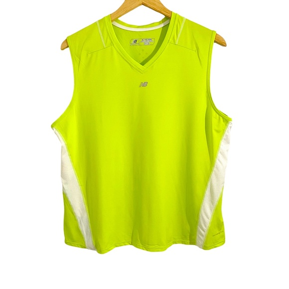 New Balance Green & White Women’s Lightning Dry Sleeveless Athletic Shirt, XL - Picture 1 of 11